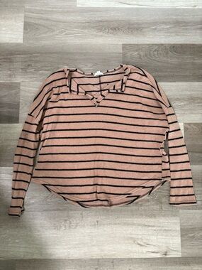 Blu Pepper Striped Long-Sleeve Knit Top. Size large